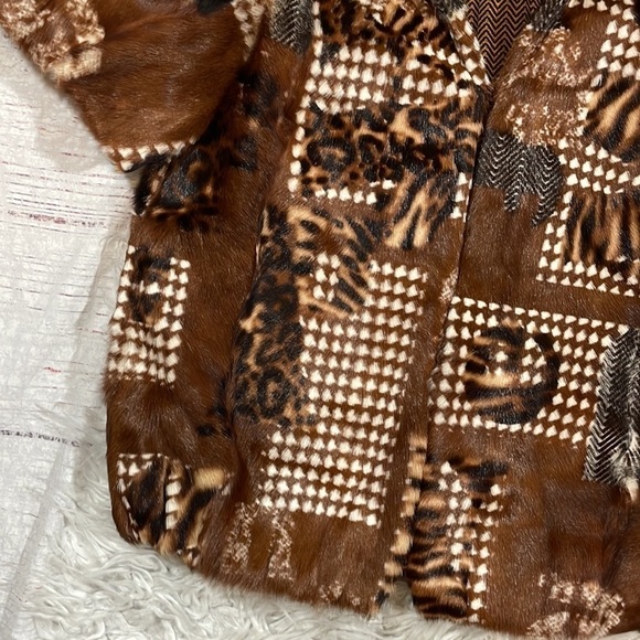 Tuleh Brown Patterned Chinchilla Real Fur Short Sleeve Jacket - Picture 6 of 12